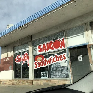 the exterior of a restaurant