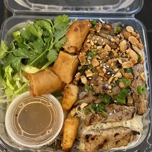 Bun Thit Nuong, Tom, Cha Gio - 40. Grilled Pork, Shrimp &amp; egg roll with Vermicelli (Bun Thit Nuong, Tom, Cha Gio)