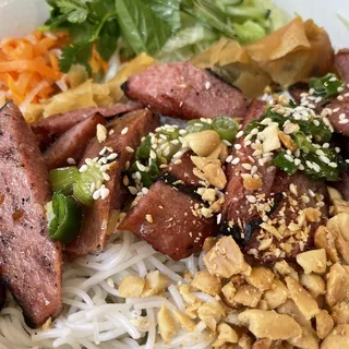 41. Grilled Pork Sausage & Egg roll with Vermincelli (Bn Nem Nng, ch gi)