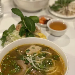 3.1. Spicy Beef Noodle Soup - Bn b