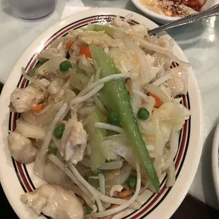 Chicken chow mein with crispy noodles