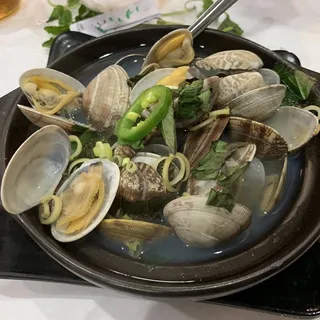 Nghêu Hấp Sả | Lemongrass Clams
