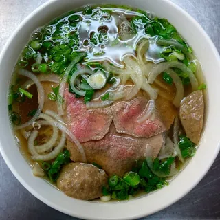 P4. Rare Beef Eye Round & Meatballs Soup