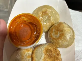 MoMos Of Tibet