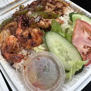 Combo #15 - spicy shrimp and garlic chicken combo with egg roll (not pictured).