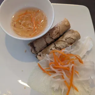 Spring rolls (so tiny! $5)