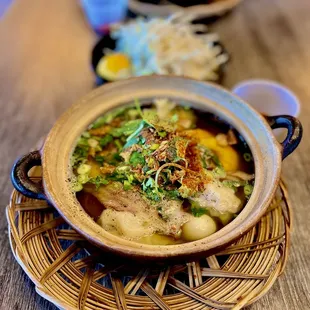 Mì Gõ - Saigon Street Noodle Soup with Wontons