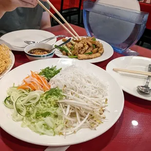 Steamed noodle wrap with lemongrass tofu