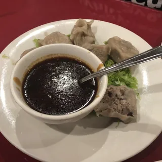 Steam Pork Dumplings (6)