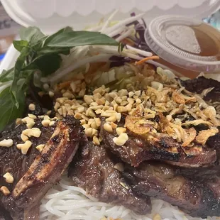 Beef short ribs vermicelli