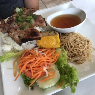 R02. Grilled Pork Chop, Steamed Egg and Shredded Pork Skin