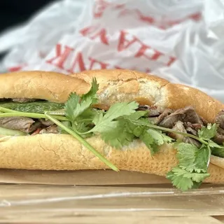 Grilled beef sandwich