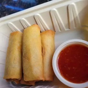 1. Goi Cuon (springs rolls)