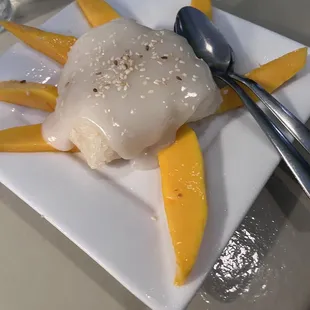 Mango sticky rice