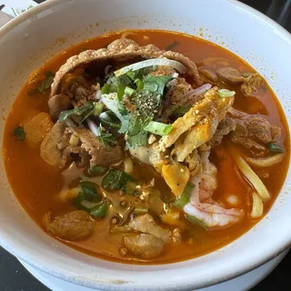 Quang Style Noodle Soup