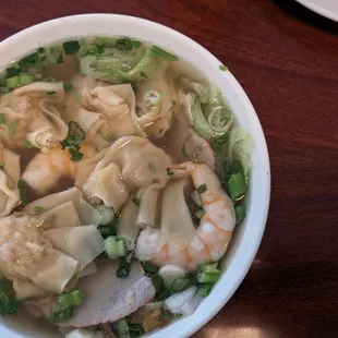 WonTon soup, easily enough for 2, 4 people as a side