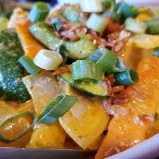 Chicken and veggie spicy yellow curry