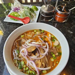 Bun bo Hue
