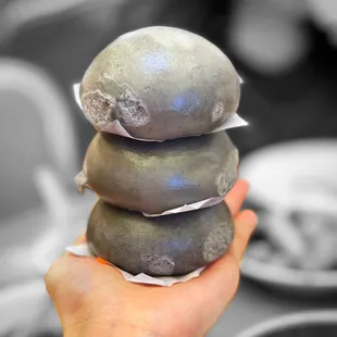 Sesame Bun | ig: eats.w.eva