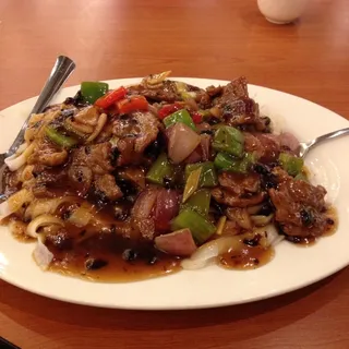 758. Beef Chow Fun