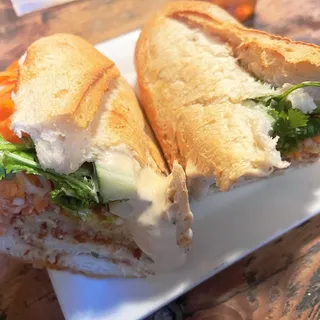 Fried Crabcake Sandwich