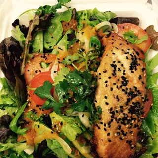 Teriyaki Black Sesame Salmon Salad (Salad C Hi)