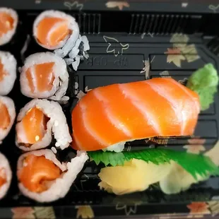 Salmon roll