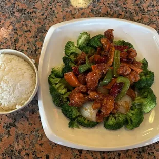 General Tao&apos;s Chicken with steamed white rice