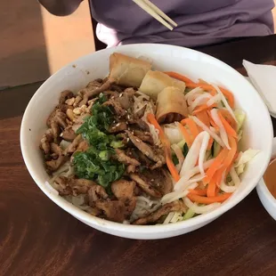 Combo Beef Noodle Bowl