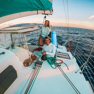 hawaii style catamaran crew