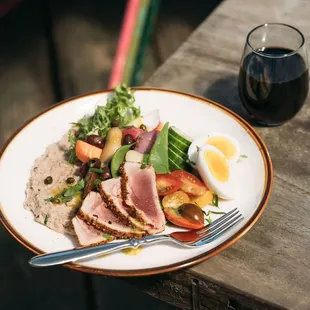 Nicoise salad at Sailing Goat Restaurant