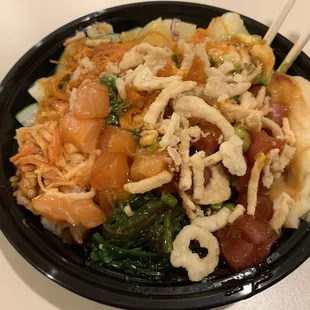 Tuna &amp; Salmon Poke bowl