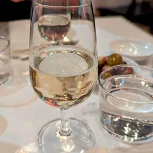 November 18, 2023; Complimentary Bubbly.