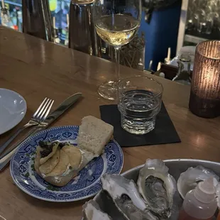 Oysters and caviar sandwich