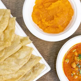 Halwa Combo (Halwa, Cholay Paratha)