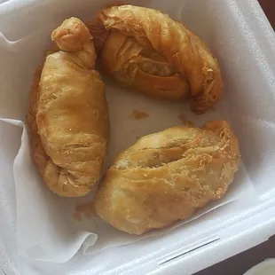 111. Curry Puffs