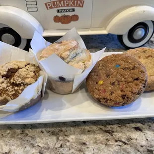 GF Pumpkin muffin, blueberry muffin, monster cookie and chocolate chip cookie