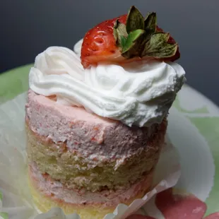 Strawberry Mousse Cake