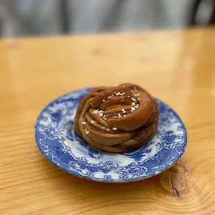 Cardamom bun