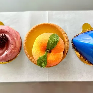 Blackberry mango, Peach, Celeste. Liked the first 2 with the tartness. So cute!