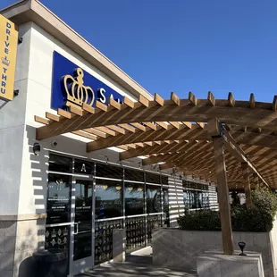 1/7/25 FYI. Exterior. Entrance