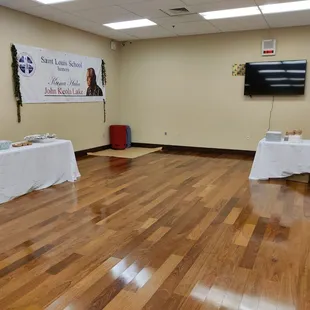 The room to the right housed the buffet line, dessert tables, and appetizer station