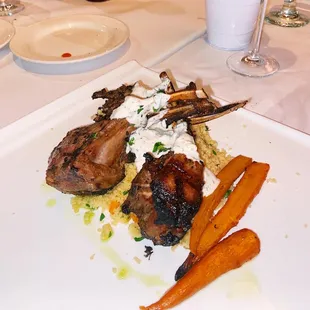 roasted lamb chops with yogurt sauce