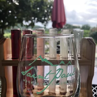 Dry tasting with glass