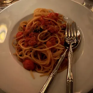 Seafood Y Cherry Tomato Pasta