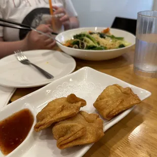 04. Golden Crab Rangoon