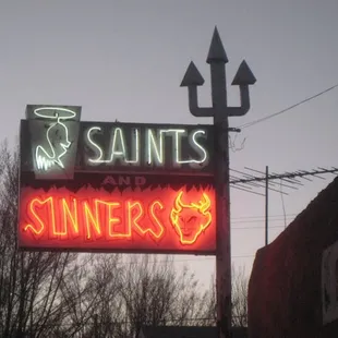 Love their cool neon sign.
