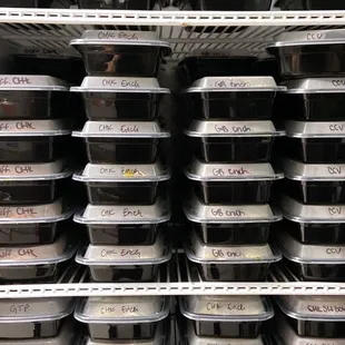 Mealprep orders for pick up or delivery every Sunday order online !