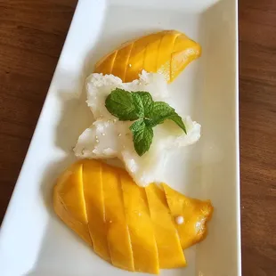 Sticky rice with Mango
