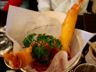 Thai Meric Eatery and Bar